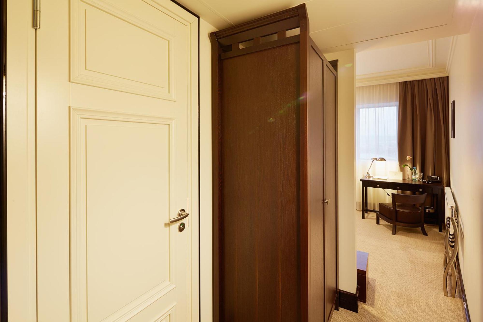 Astoria Hotel Lviv Bagian luar foto