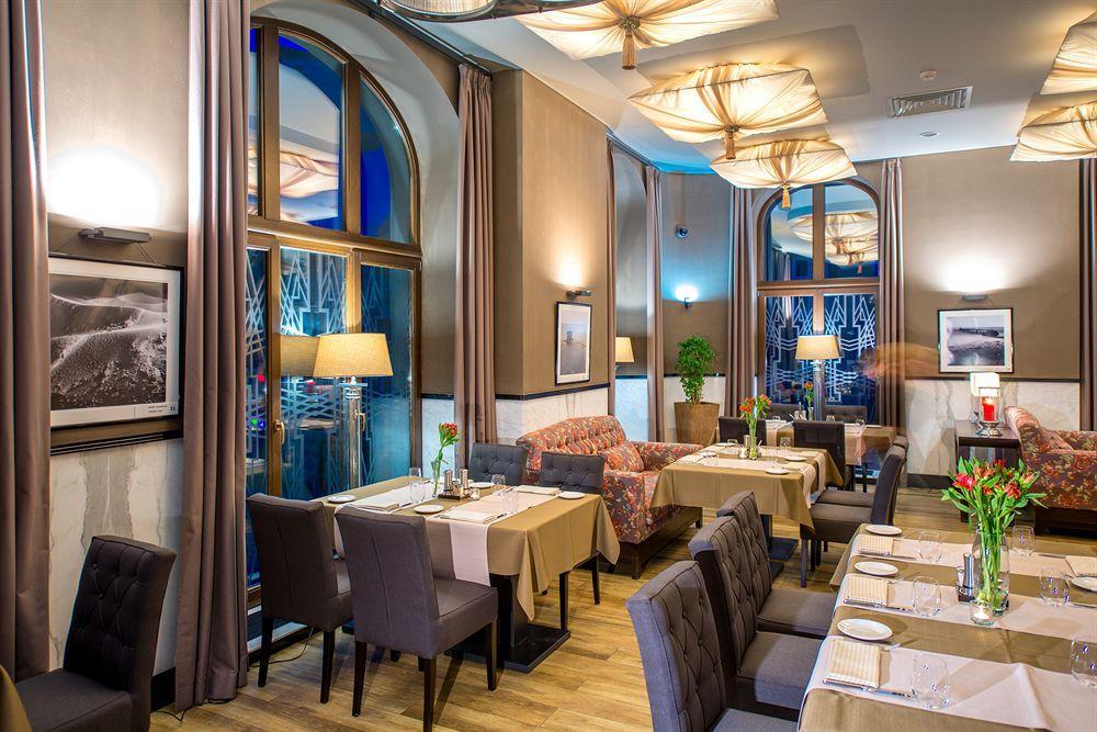 Astoria Hotel Lviv Bagian luar foto