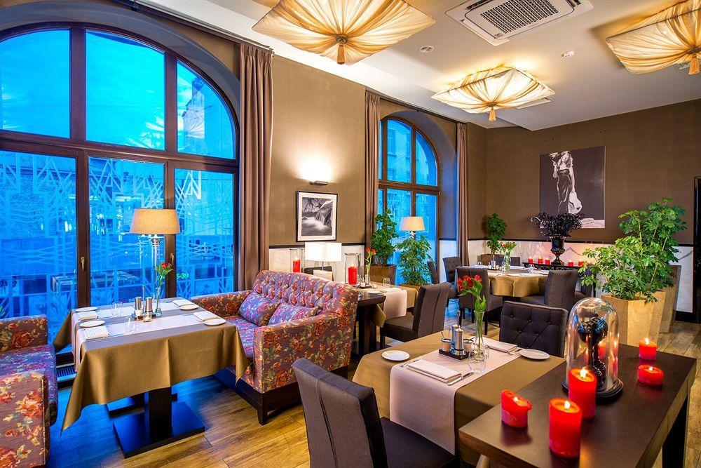 Astoria Hotel Lviv Bagian luar foto